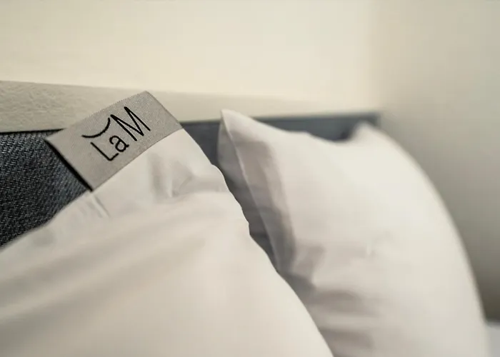 Lam Otel